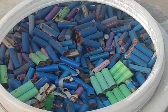 廢舊鋰電池的大批量處理，鋰電池?zé)峤庠O(shè)備的高產(chǎn)能